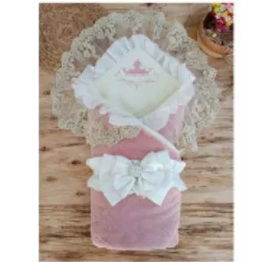 Exporanto Yenidoğan Wool Yün Kumaş Taç Nakışlı Güpür Duvaklı Fiyonk Prizma Taş Unisex Kundak Bebek Battaniyesi görsel 1