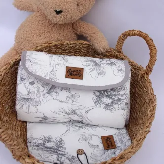 Huggy Mommy Bebek Bakım Seti Organizer Düzenleyici Bakım Çantası Alt Açma Örtüsü Minderi 2 Parça görsel 1