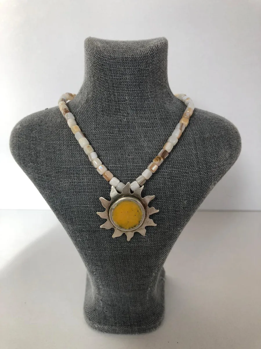 Opal Silver El Yapımı İçi Mineli Gümüş Çalışması Sedef Kolye
