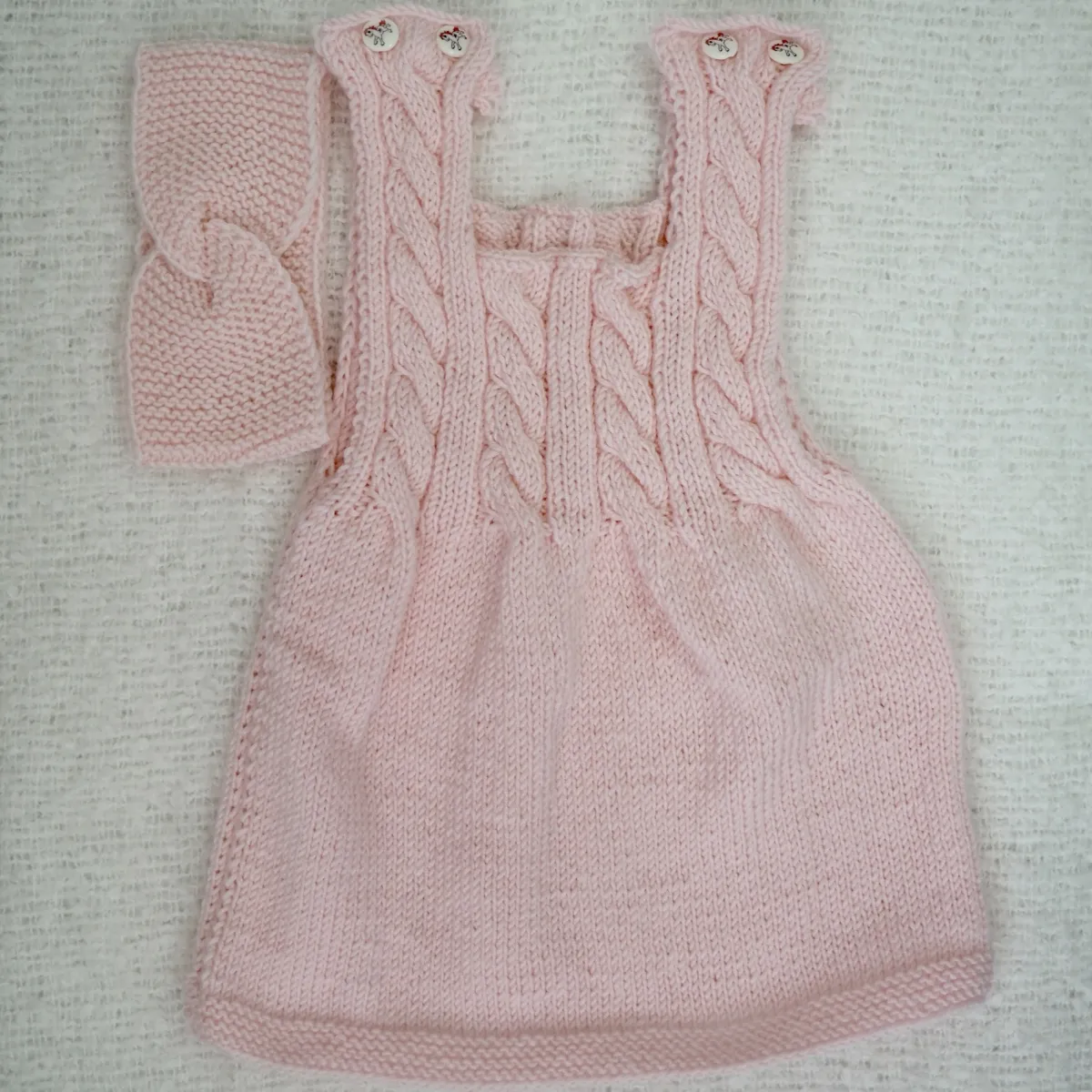 Pembe Elbise-Bandana ve Sevimli Tavşancık Amigurumi Oyuncak Hediye Kutusu görsel 3