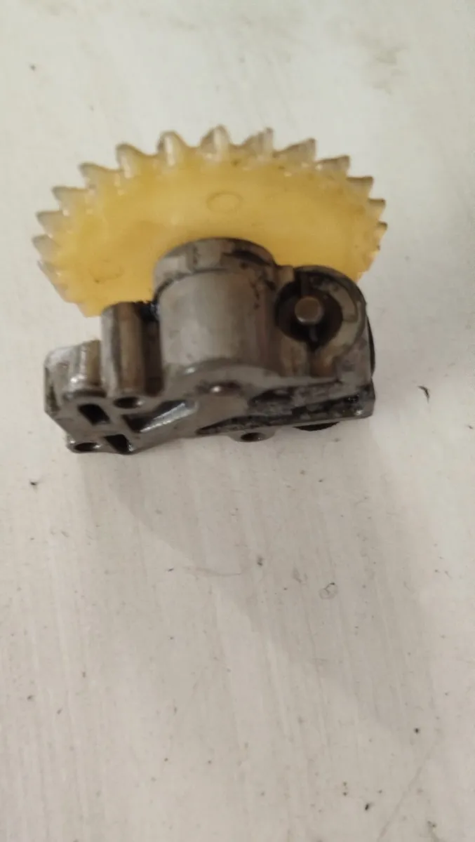 STHILL  MOTORLU TESTERE YAĞ POMPASI     STIHL     038/045/048/056/MS380/381 görsel 1