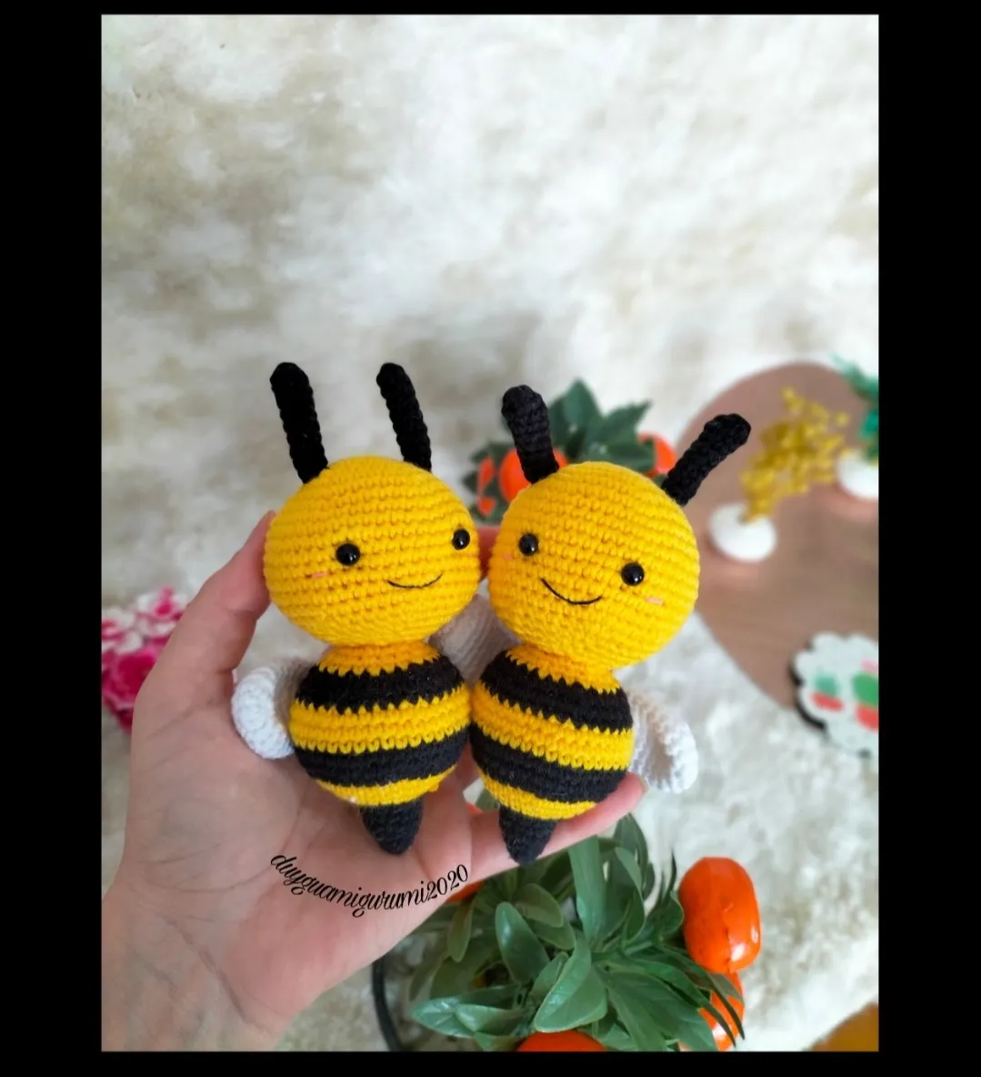 Amigurumi arı oyuncak minik hediyelik örme arı görsel 1