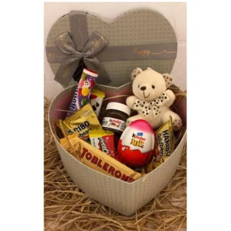 MY-NİL Kalp Kutu Içinde Nutella Ayıcık Kinder Joy Ve Birçok Sürpriz görsel 1