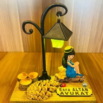 MYK HEDİYE VE SANAT ATÖLYESİ Avukat Savcı Hakim Memur Farklı Hediye Ofis Isimli görsel 1