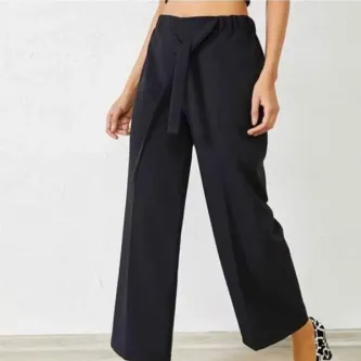 Butik Ayvitrin Kadın Kemerli Double Paça Pantolon Siyah görsel 1