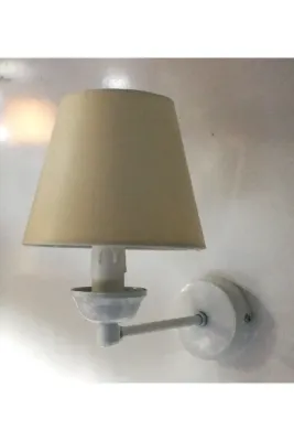 Tekay Aydınlatma Beyaz Metal Gövdeli, Krem Pvc Başlıklı Duvar Aplik