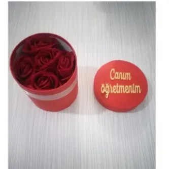 MY-NİL CANIM ÖĞRETMENİM kutuda 5 li gül yapay