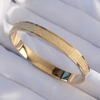 BUTİK AYVİTRİN 316L Çelik Gold Renk Simli Model Kelepçe